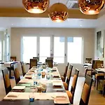 Baileys Hotel