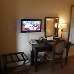 Baileys Hotel