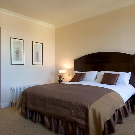 Hotel Baileys 4*